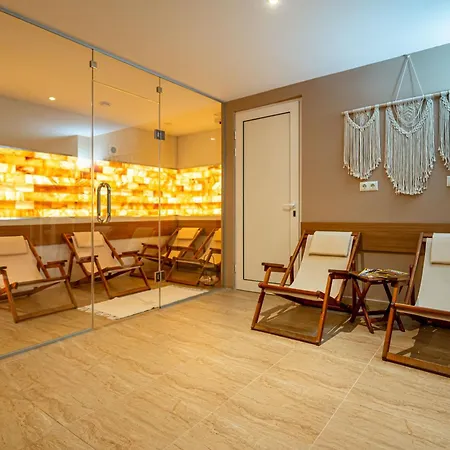Aphrodite Otel 4*